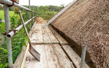advantages of Ascott Under Wychwood thatch roofing