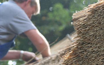 professional Ascott Under Wychwood thatchers